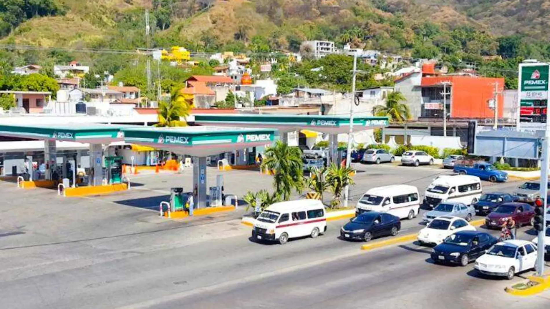 gasolinera zihuatanejo